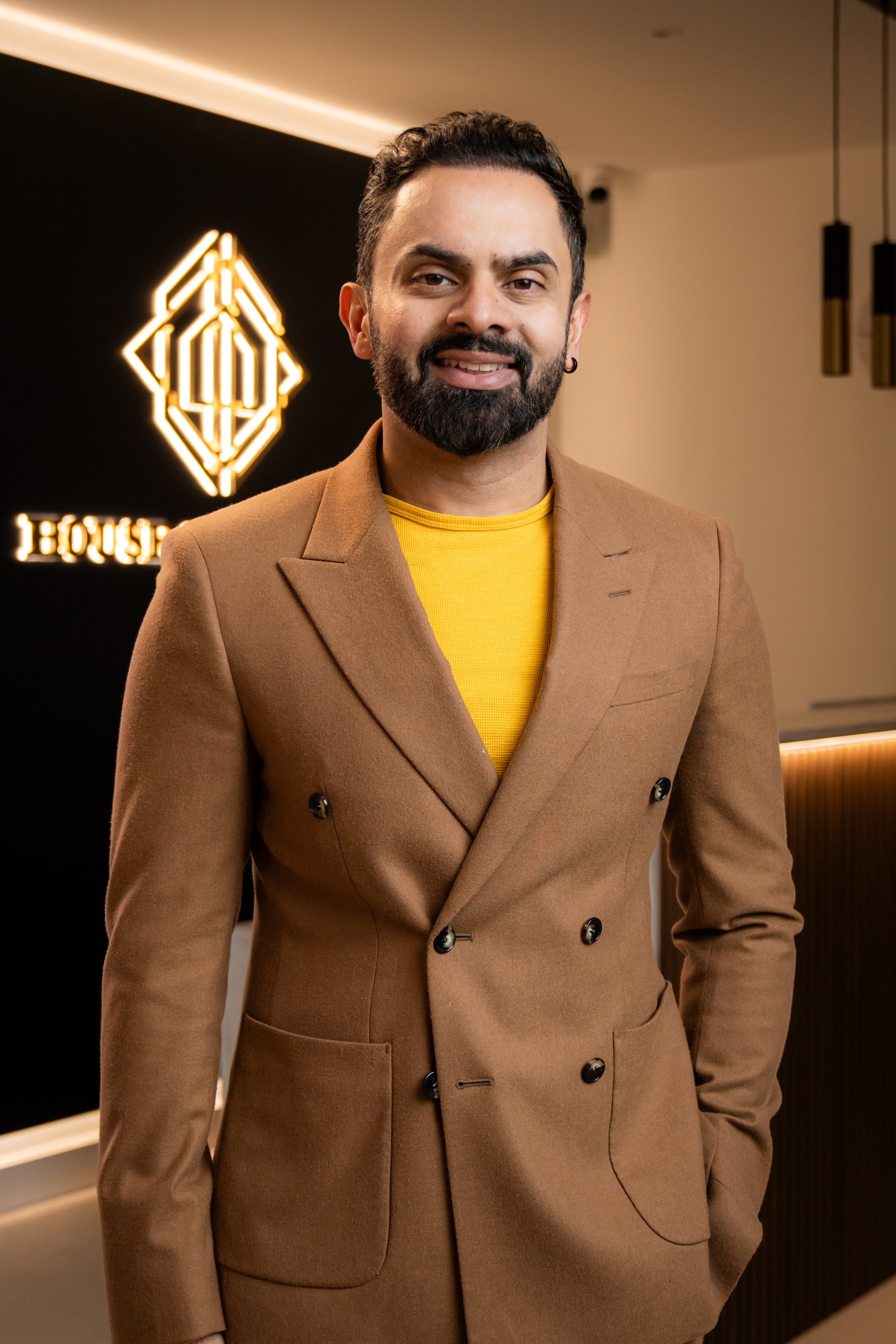Dr Nadir Abbas
